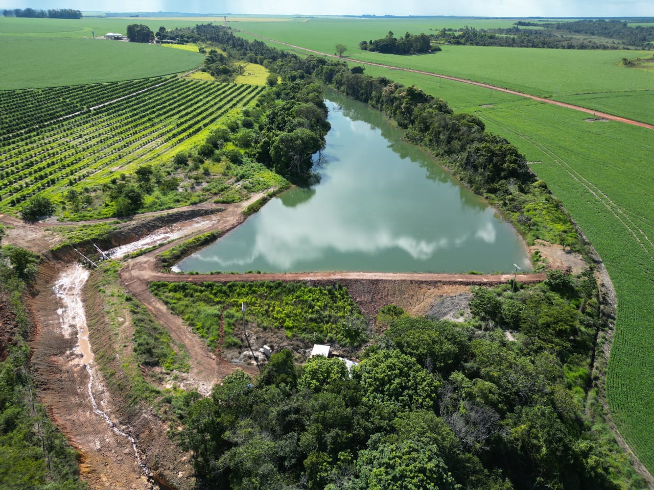 Reservatórios & Barragens — obra 4